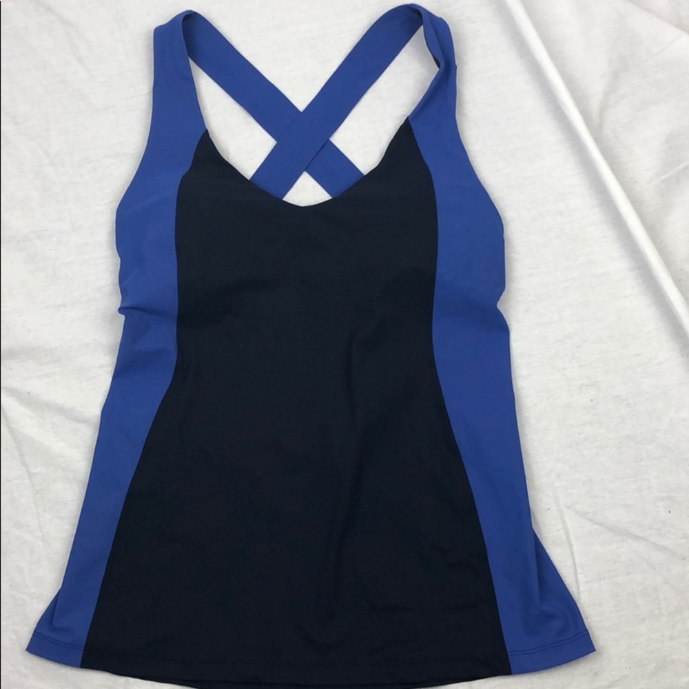 Lululemon tank NWOT size 6